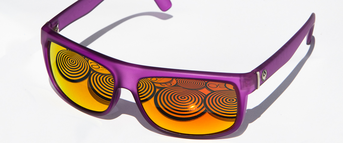 http://actionsportoptics.com/Dragon-glasses-snowboarding.html